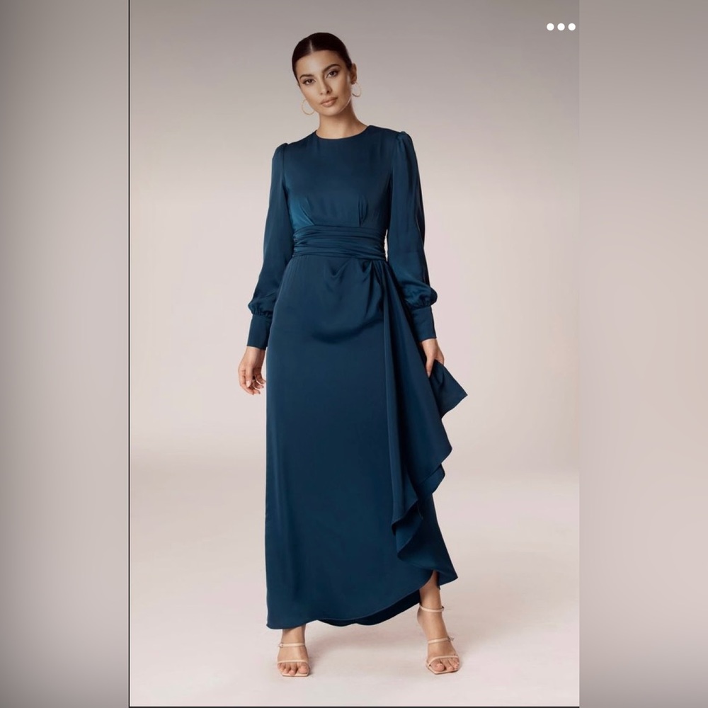 VEILED Anabelle Pleated Waist Ruffle Maxi Dress - Night Sky 
2XL